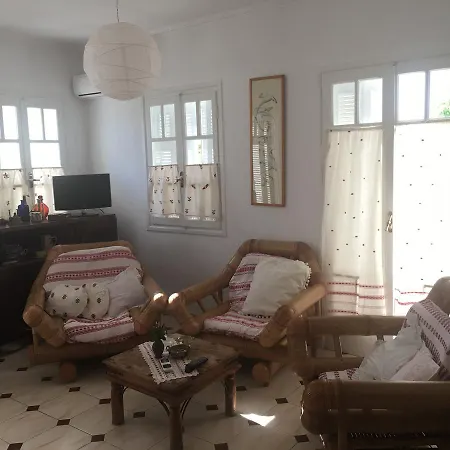 Vakantiehuis Naxos Art House *